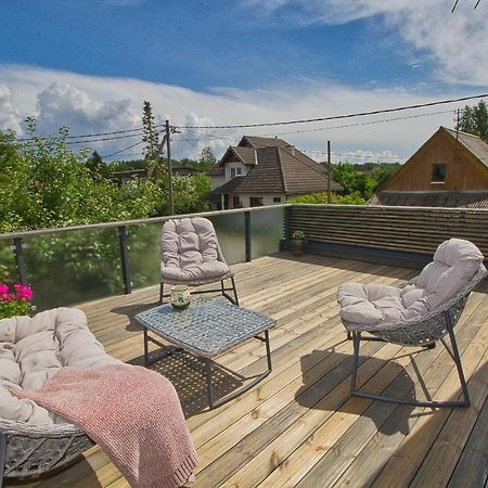 Apartment With Private Garden And Large Balcony Pärnu Eksteriør bilde